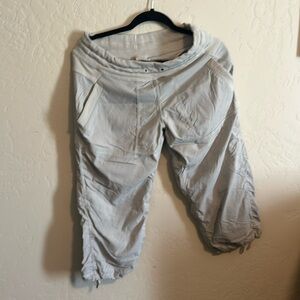 Lululemon Athletics women’s capri pants size 8